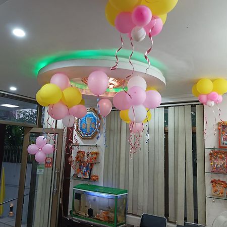 Hotel Viraat Inn Gaya Buitenkant foto
