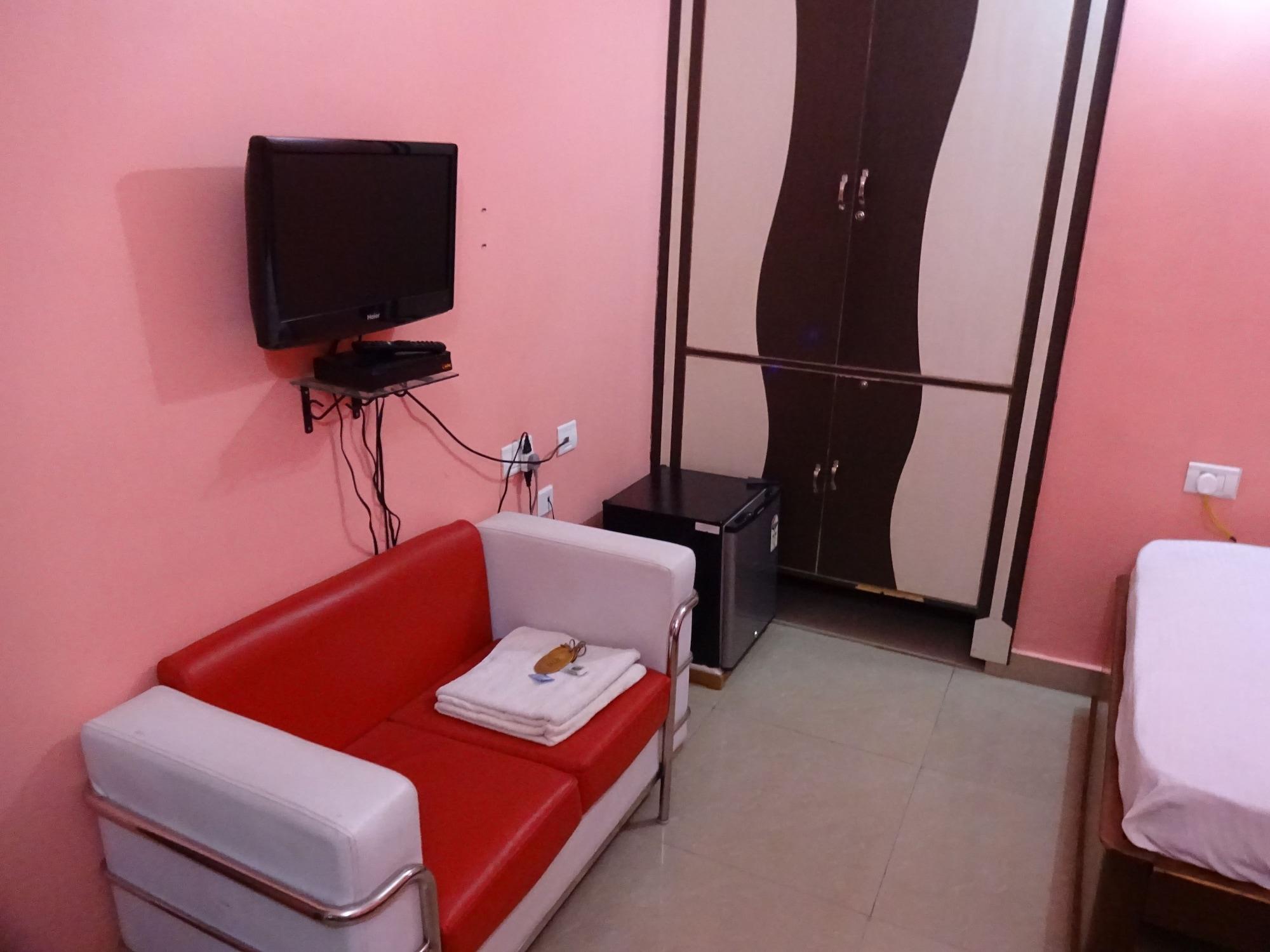 Hotel Viraat Inn Gaya Buitenkant foto